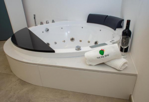 Urban Suite - The Fab Stay Brindisi